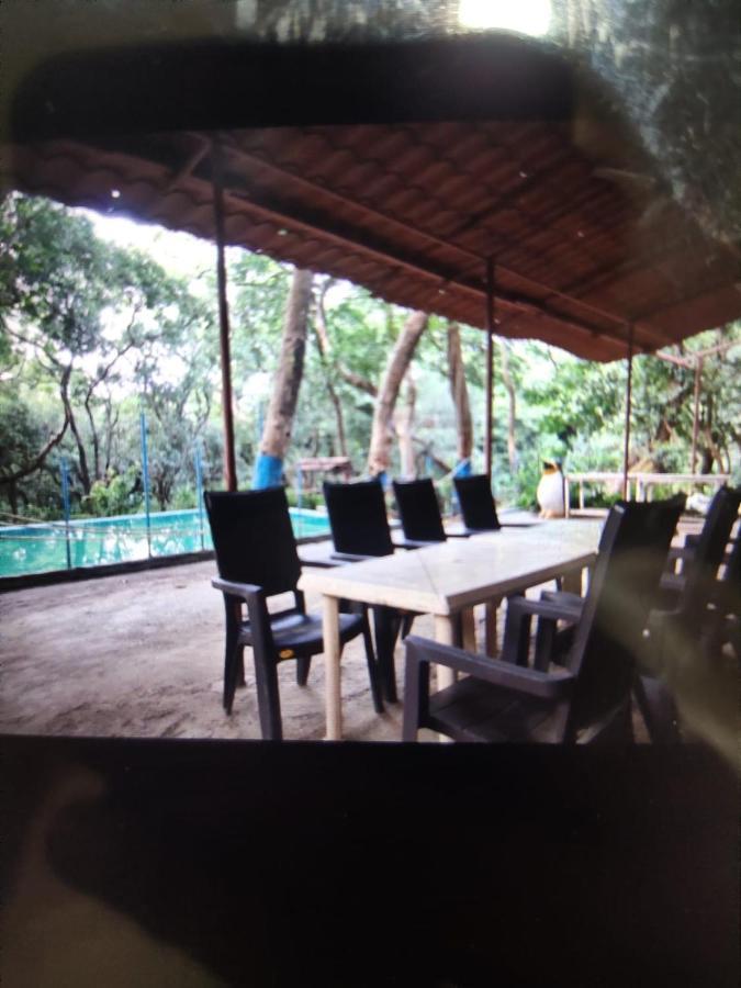 Hilltone Veg Non Veg Matheran Hotel Exterior foto