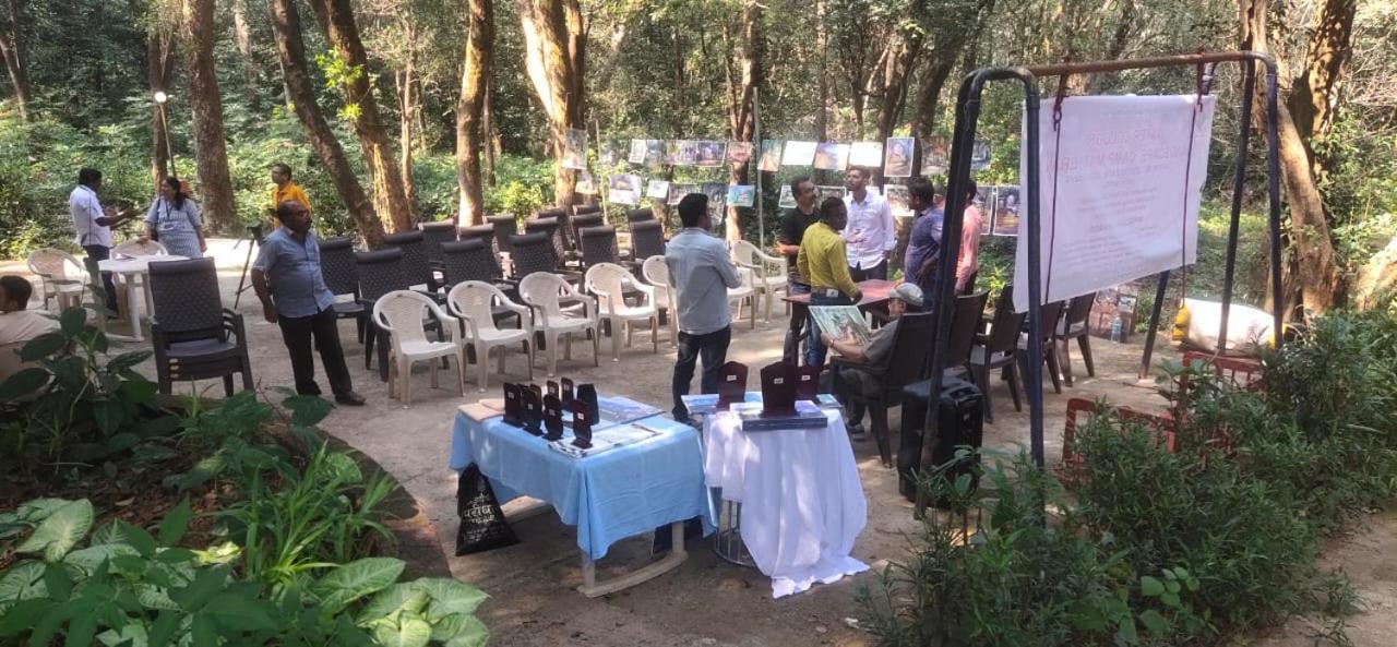 Hilltone Veg Non Veg Matheran Hotel Exterior foto